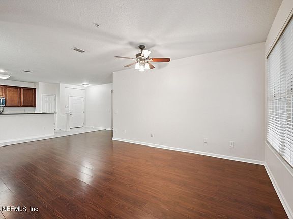 4th image of 13364 BEACH Boulevard #320
