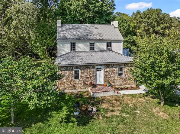 990 Chesterville Rd, Lincoln University, PA 19352