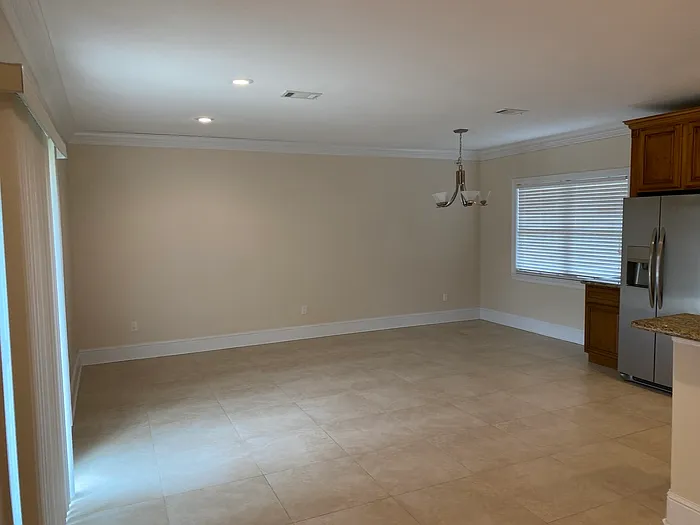 247 Bay Oaks Dr — Photo 4