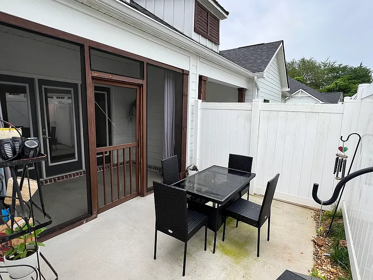 847 Wellstone Dr — Photo 17