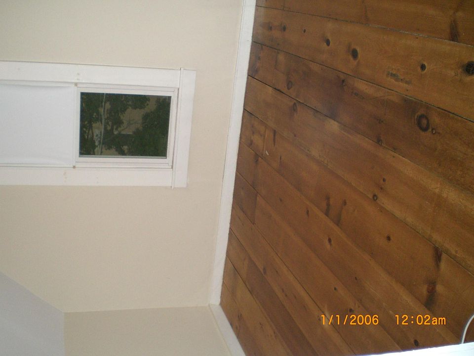 2nd image of 35 Taylor Ave APT 3