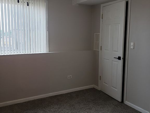 3rd image of 2816 S 50th Ct