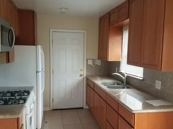 3887 Decoto Rd, Fremont, CA 94555