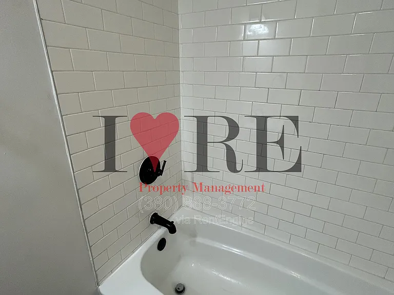 1283 W Broad St — Photo 17