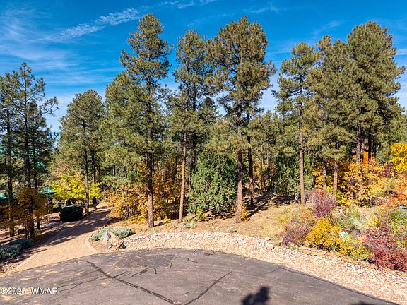 2nd image of 2189 Creekside Ct