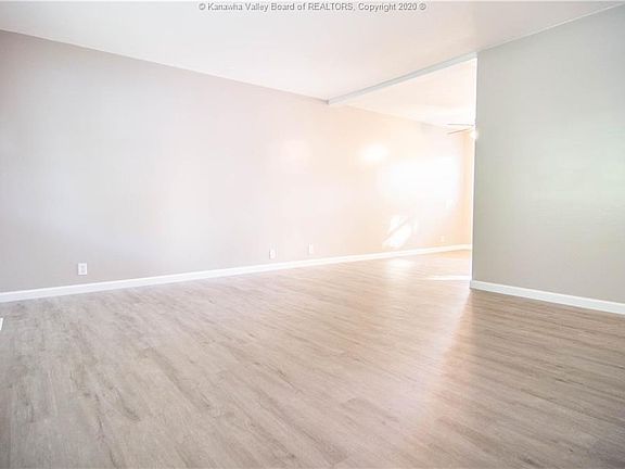 5th image of 407 Lawson St