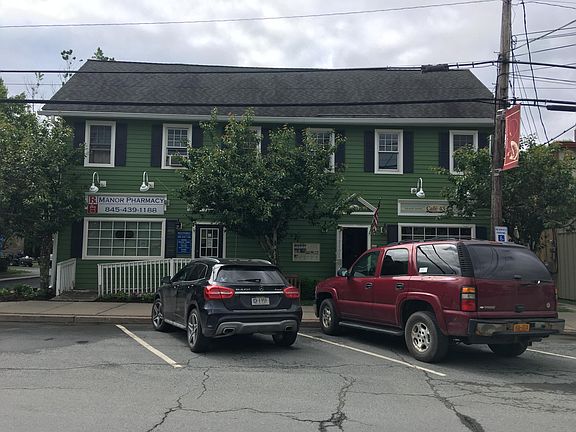 43 Main St / Apt 2 second floor