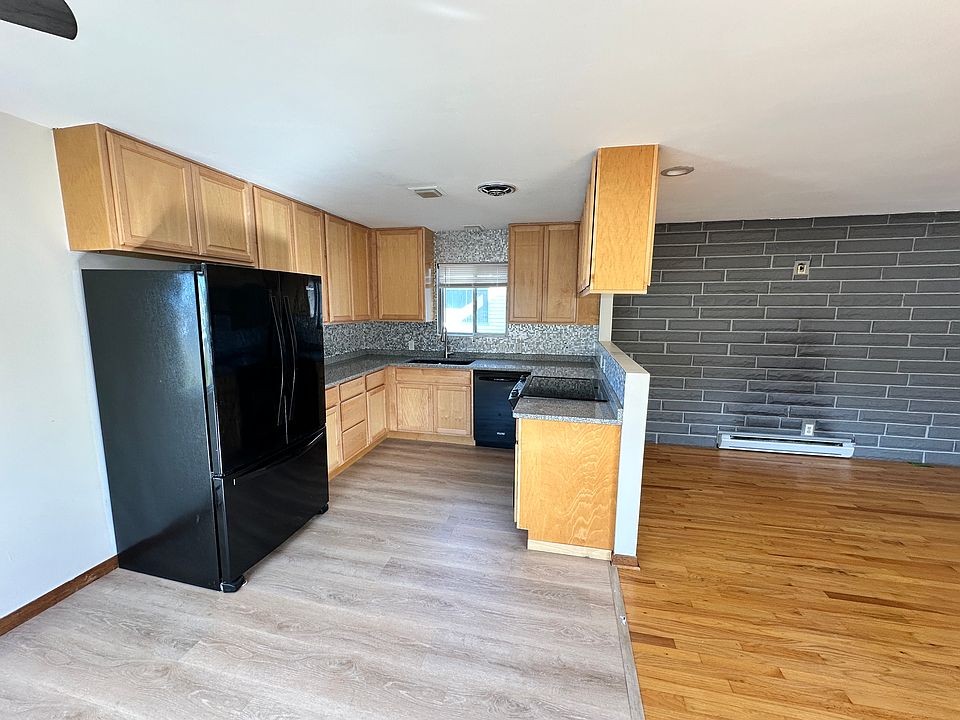 1st image of 346 E Shore Dr #348