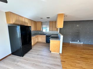 346 E Shore Dr #348, Whitmore Lake, MI