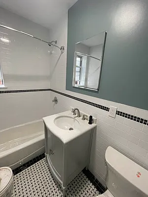 Rented by NY Space Finders Inc. | media 3