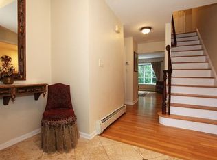 14 Lawrence Ct, Tenafly, NJ 07670