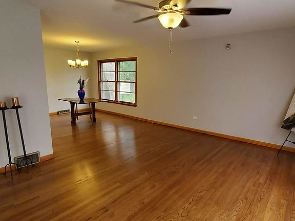 2nd image of 14920 Evans Ave