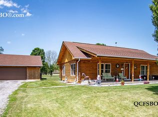 11272 Devils Creek Rd, Blue Grass, IA 52726