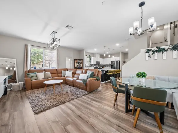 5223 Surfwalk Way #111, San Diego, CA 92154