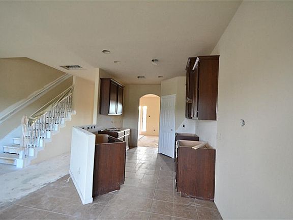 5th image of 23111 Red Birch Ct
