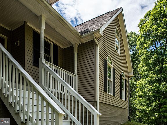 5th image of 8158 Gallant Green Dr