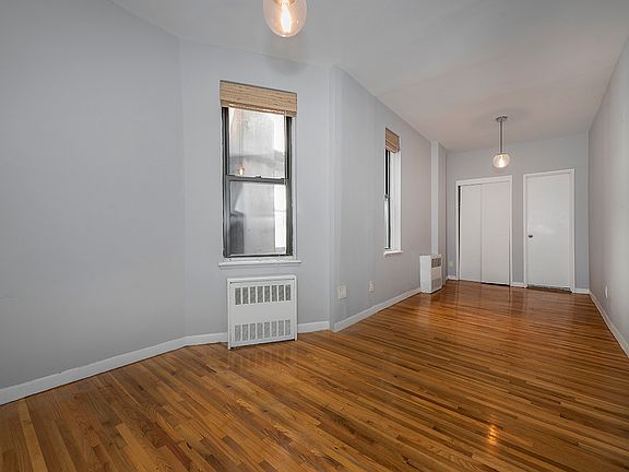 4th image of 205 E 14th St #2E