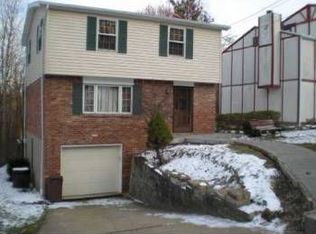 27 Arlor Dr, Pittsburgh, PA