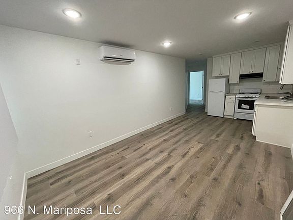 3rd image of 966 N Mariposa Ave #21