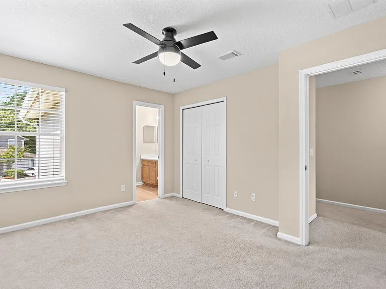 313 Scrub Jay Dr — Photo 23