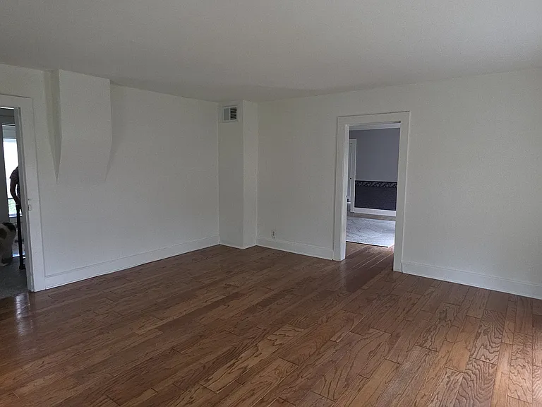11718 Thayer Rd #2 — Photo 20