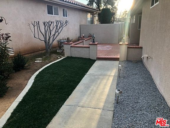 5th image of 869 Twin Hills Dr