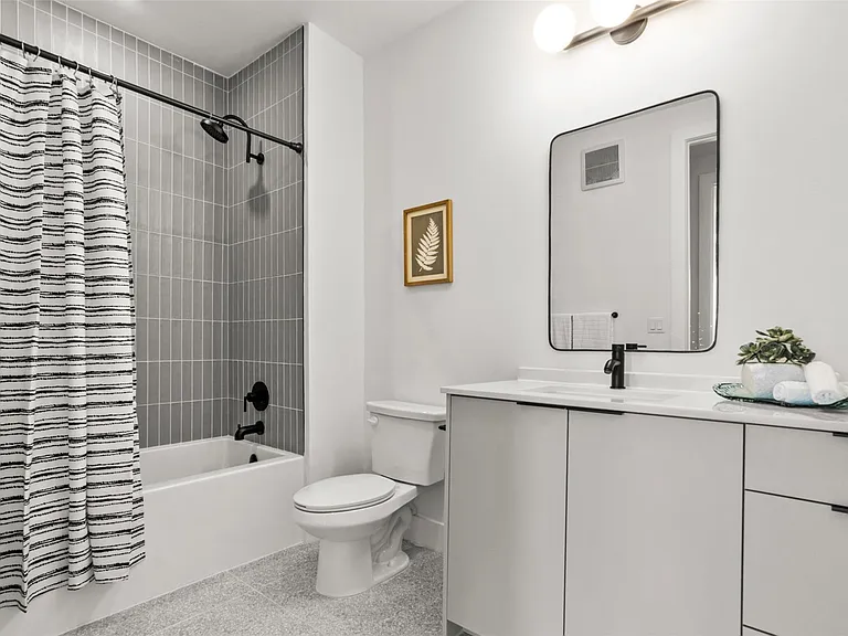 1701 Simond Ave #418 — Photo 22