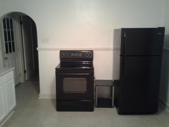2nd image of 4 N Benton St