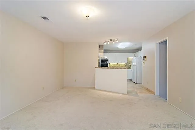 5805 Honors Dr — Photo 14