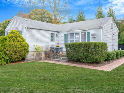305 Terry Road, Smithtown, NY, 11787