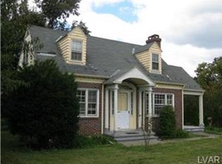 3962 Chestnut St, Emmaus, PA 18049