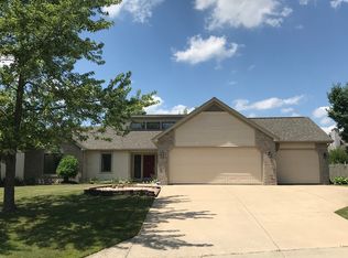 10501 River Rapids Run, Fort Wayne, IN 46845