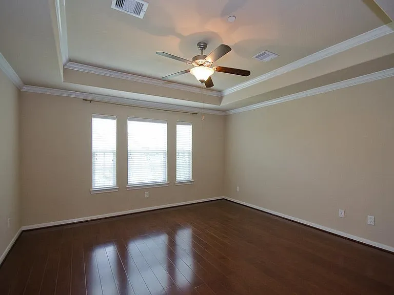 7 Umbria Ln — Photo 12