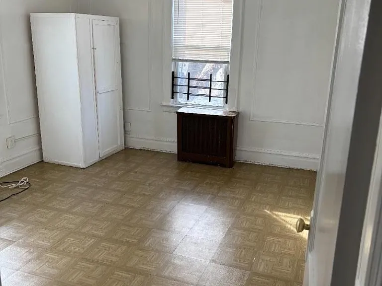 30 Underwood St — Photo 3