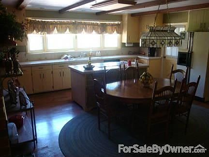 4th image of 2836 Sigfield Dr