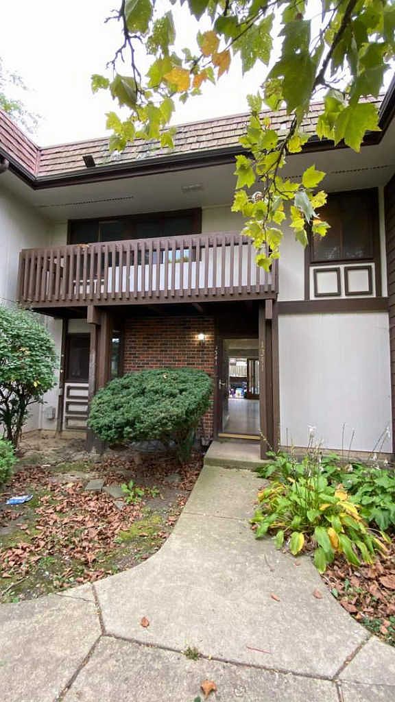 1341 Court Leona, Hanover Park, IL 60133 | Zillow