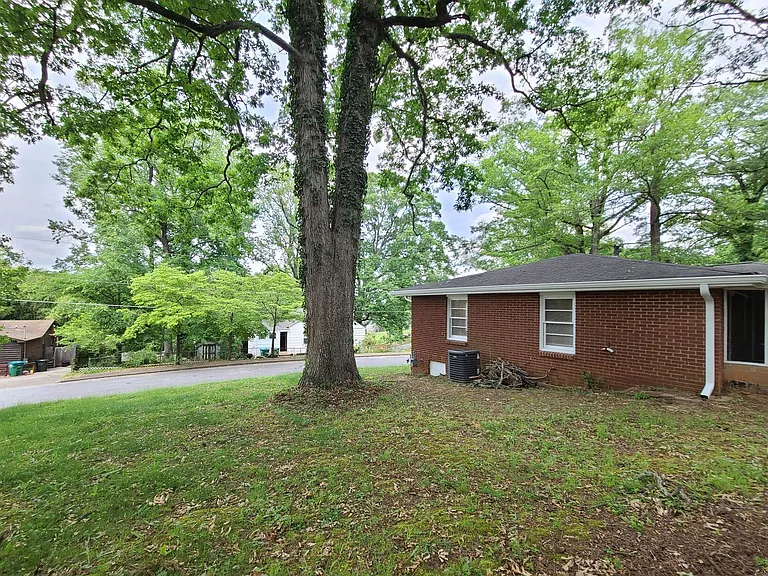 3225 Forrest Hills Dr — Photo 46