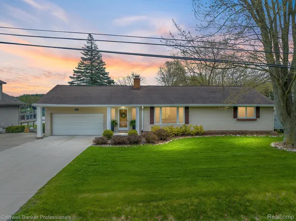 9070 Sashabaw Rd, Clarkston, MI 48348