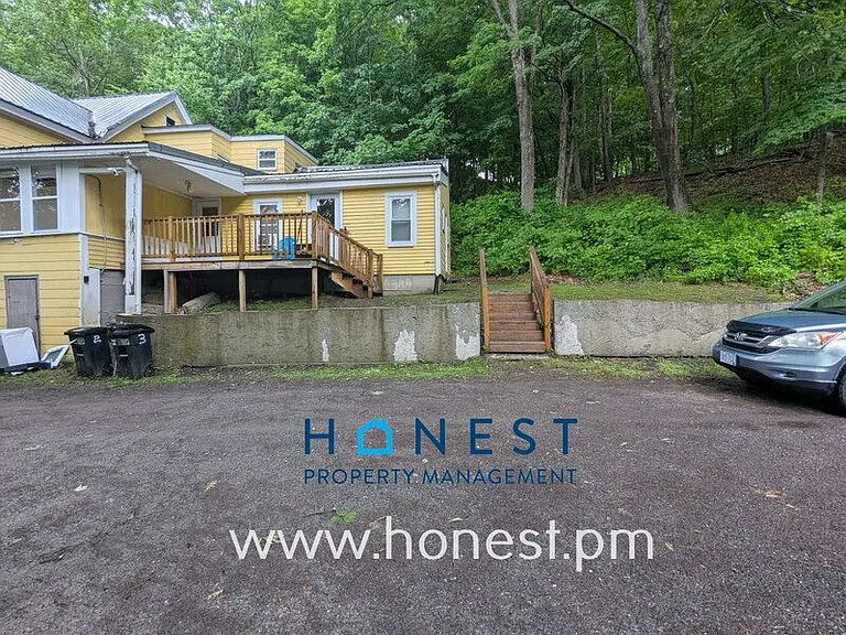 36 Prospect St #3 — Photo 26