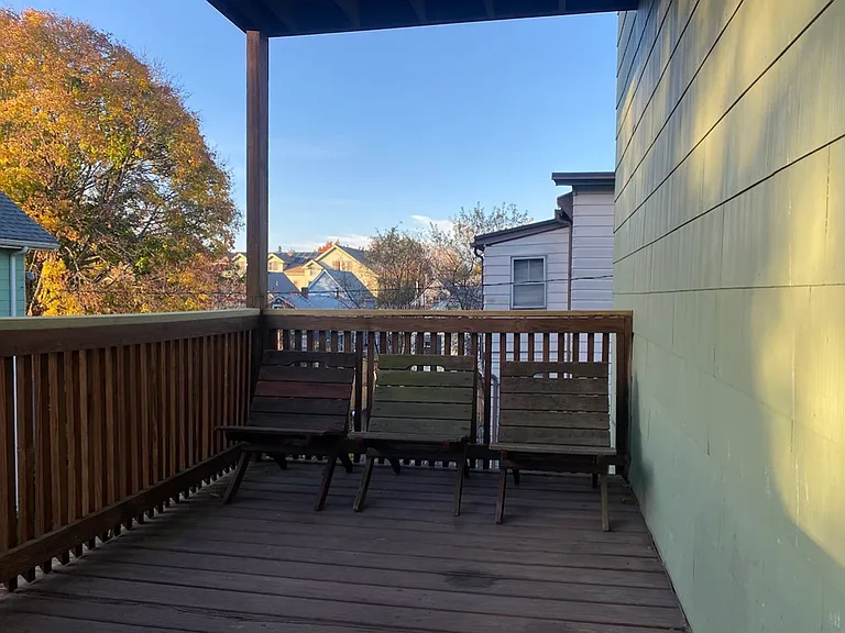 118 Clay St #2 — Photo 8