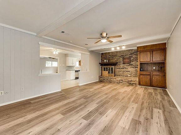 3rd image of 1606 Malibu Dr