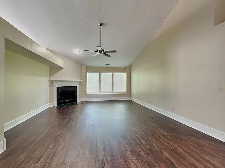 7818 Bent Willow Dr — Photo 6