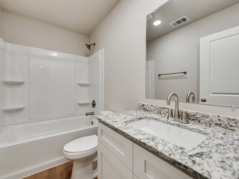 8211 E County Road 111 — Photo 14