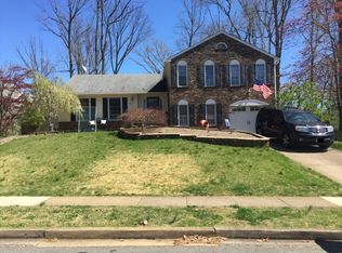 2213 Loch Lomond Dr, Vienna, VA 22181