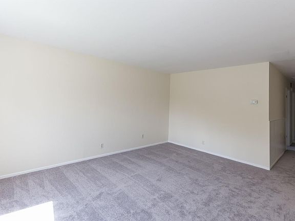 4th image of 108 Las Astas Dr