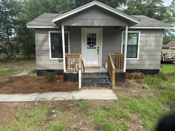 (undisclosed Address), Valdosta, GA 31601
