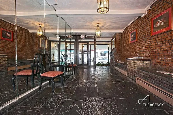 Rented by The Agency | media 17