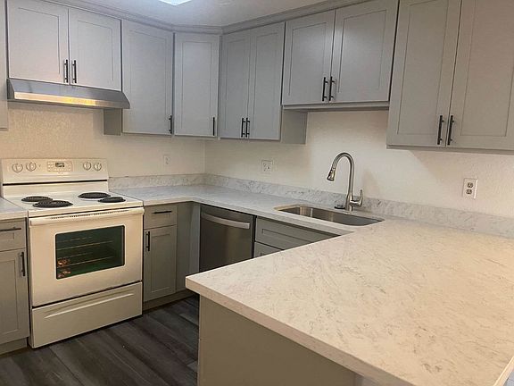 5th image of 4936 Saddlerock Way