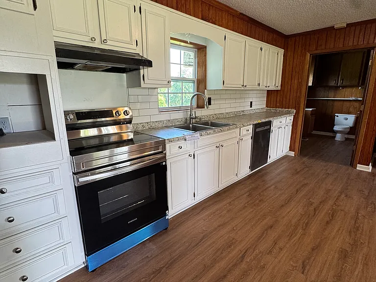 4905 Oak Hill Dr — Photo 14