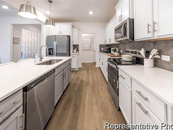 4th image of 4204 Arable St #217